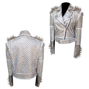 Veste cloutée pour femme, style punk, longue, en cuir lourd, avec clous, meilleure qualité, 100% cuir - Product Image 5