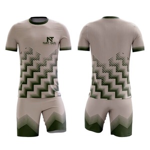 Vêtements de sport confortables pour hommes, uniforme de football 100% polyester, uniforme de football sur mesure pour hommes - Product Image 2