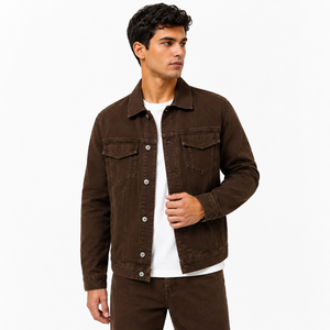 Veste en jean polyvalente pour homme, fabriquée avec un tissu résistant et un style classique, offrant un confortable effet superposé pour les tenues décontractées et les voyages. - Product Image 1