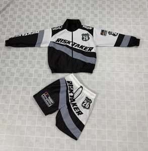 Conjunto de Pantalones Cortos y Chaqueta Cortavientos de Dos Piezas, Ligero, Holgado, con Capucha, de Algodón, Personalizado al por Mayor con su Propio Logotipo - Product Image 1