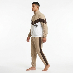 Ensemble de sport pour homme, veste coupe-vent légère en nylon et short - Product Image 6