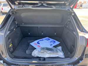 Mercedes-Benz AMG GLA 35 Sport Utility 4D Usado, Año 2025 - Product Image 6