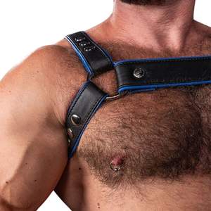 Arnés de Pecho de Cuero Sintético para Hombre, Modelo Centurion 2.0, Color Rojo, Correas Ajustables, Talla Grande, Transpirable, Ecológico, de Secado Rápido, con Cordones, Sexy, para Club - Product Image 3