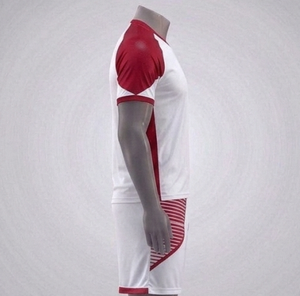 Ensemble de maillot de football pour homme, blanc et rouge, col en V, manches courtes, imprimé rayé, polyester, taille élastique, coupe athlétique, toutes saisons - Product Image 3