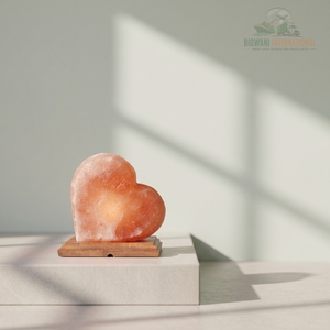 Lámpara de Sal Rosa del Himalaya Hecha a Mano con Forma de Corazón y Base de Madera para Decoración del Hogar y Regalo - Product Image 2