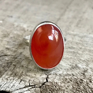 Bague en argent sterling 925 avec pierre précieuse en cornaline de coupe ovale, idéale pour un mariage, Noël ou la Saint-Valentin - Product Image 1