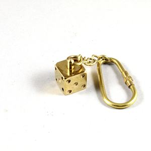 Llavero de mosquetón con dados de latón, diseño cuadrado, duradero, clásico, de metal fundido - Product Image 5