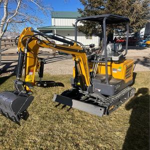 Mini-excavatrice sur chenilles hydraulique de 2 tonnes, qualité supérieure, avec pompe moteur, garantie 2 ans, livraison rapide, faible coût d'utilisation - Product Image 3