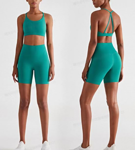 Conjunto Deportivo de Yoga con Estampado Moderno, Bra Deportivo y Leggings - Product Image 2