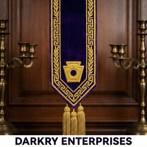 Banda Masónica Morada con Bordado de Hilo Metálico Personalizado, Corona Triple Tau del Arco Real, Hilo Dorado, Regalia Hecha a Mano, Borla con Flecos - Product Image 3