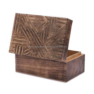 Élégance Boîte à bijoux en bois sculptée à la main Organisateur de stockage de souvenirs pour femmes disponible en plusieurs tailles - Product Image 1