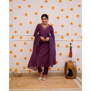 ATRACTIVO CHANDERI ALGODÓN CUELLO BORDADO TRABAJO TOP BOTTOM CON DUPATTA VINO - Product Image 1