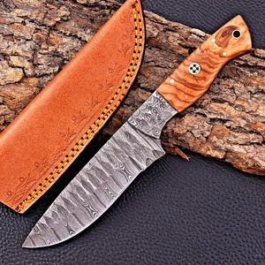 Couteau à lame pointue en acier Damas artisanal avec manche en bois pour la chasse, lames en acier Damas à vendre - Product Image 5