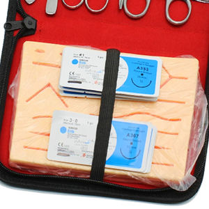 Kit complet de suture orthopédique pour étudiants en médecine vétérinaire, incluant un coussin en silicone réaliste et un manuel pour les hôpitaux - Product Image 3