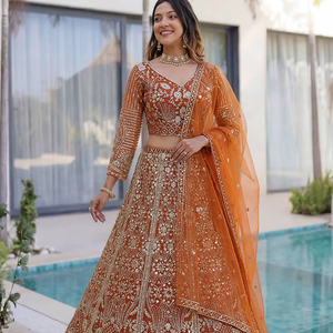 LAHENGA CHOLI DUPATTA VINTAGE POUR FÊTES ET MARIAGES, SECHEMENT RAPIDE, SOFT, BRODERIE PAPILLON SUR TISSU FILET, RAMDEV TRADING, RECYCLÉ - Product Image 1