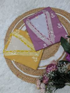 ชุดสัลวาร์/คุรตาสามชิ้น ผ้าวิสโคสเรยอนแท้ คอวี สไตล์แรงบันดาลใจจากวัฒนธรรมอินเดียใต้ ขายดีที่สุด ในราคาที่เหมาะสม - Product Image 5