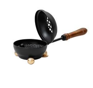 Quemador de incienso de hierro negro hecho a mano de primera calidad con mango y tapa de madera – Rejilla extraíble, 3.15 pulgadas de diámetro, 8.66 pulgadas de longitud - Product Image 1