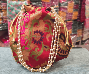 Bolsas DE RECUERDO DE Potli de seda Floral indio, bolso de regalo de devolución de fiesta de boda, bolso Shagun para mujer, bolsa de regalo de boda con cordón festivo - Product Image 4