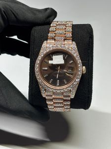 Nuevo Reloj de Moissanita con Corte Redondo en Oro Rosa para Hombre, para Bodas y Fiestas, con Esfera Marrón, para Venta de Exportación - Product Image 1