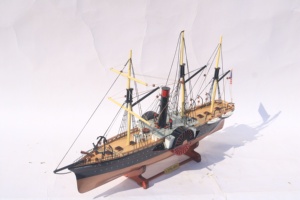 Maqueta de Barco de Madera Hecha a Mano - Réplica a Escala de Barco de Vapor Antiguo con Ruedas Laterales, Decoración de Escritorio, SS Central America - Product Image 1