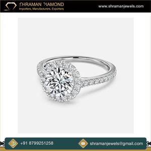 Anillo de Compromiso o Aniversario de Plata de Ley 925 con Diseño Único Estilo Vintage, Clásico Halo con Pavé de Moissanita y Baño de Oro - Product Image 2