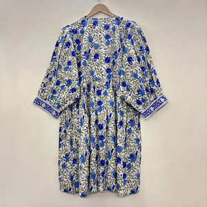 Robe décontractée mi-longue pour femme en coton tissé 100% uni, à manches courtes, taille empire, style babydoll, coupe ample et fonctionnelle à col en V oversize - Product Image 3