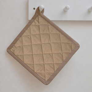 Maniques et protège-plats – Fabricant indien – Couleur unie – Ensemble maniques et protège-plats à prix abordable pour la cuisine et le bureau - Product Image 1