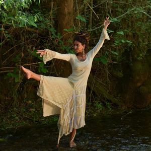 Vestido de Encaje Bohemio para Ceremonia, Vestido Asimétrico de Hada Élfica, Ligero y Fluido, Atuendo de Playa para Festival de Verano - Product Image 1