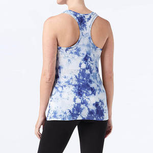 Camiseta sin mangas tie-dye para mujer, cuello redondo, longitud regular, transpirable, de poliéster tejido, estilo casual, con estampado de logo frontal - Product Image 3