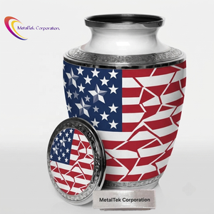 Urna Funeraria Patriótica con Diseño de Bandera Americana, Urna Decorativa de Metal Hecha a Mano para Cenizas de Adultos, Tamaño Grande - Product Image 1