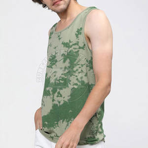 Camiseta sin mangas ligera con estampado tie-dye para hombre, de secado rápido, para uso en exteriores. - Product Image 2