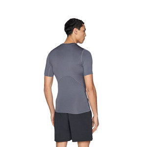 T-shirt de compression à manches courtes pour homme de qualité supérieure, coupe ajustée, tissu jersey en spandex/polyester, respirant, séchage rapide pour la remise en forme - Product Image 3