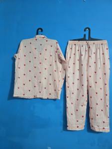 Conjunto de pijama indio de algodón hecho a mano con estampado floral, traje de noche indio, ropa de dormir de algodón. - Product Image 5