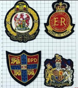 Parche de Blazer Personalizado Bordado a Mano con Hilo de Oro, Resistente al Agua, Efecto 3D en Relieve, Fabricante OEM de Lujo - Product Image 4