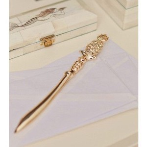 มีดเนยทองเหลืองทำมือคุณภาพพรีเมียม ขอบเรียบสำหรับทาเนย ชีส แยม ขนมปัง ช้อนส้อมบนโต๊ะอาหารสุดหรู ทนทาน - Product Image 1