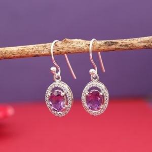 Boucles d'oreilles pendantes élégantes en améthyste faites à la main, en argent sterling 925, pour femmes et jeunes filles, idéales pour les mariages et les fêtes - Product Image 3