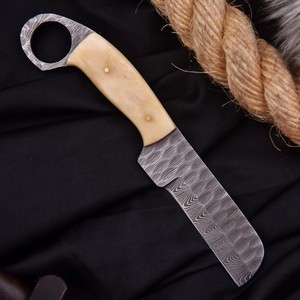 มีดตัดกระดูกเหล็กดามัสกัสสั่งทำพิเศษ ด้ามจับทำจากกระดูก ตีขึ้นรูปด้วยมือ ด้ามเต็มตัว สำหรับคาวบอย ล่าสัตว์ ตั้งแคมป์ พร้อมห่วงนิ้วและปลอกมีด - Product Image 4