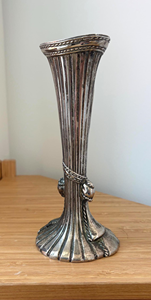 metal Iron Flower <b>Vase</b> Handcrafted Decorative Centerpiece Durable Lightweight Rust Resistant Iron <b>Vase</b> For Home Decoration - Product Image 6