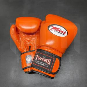 Guantes de Kickboxing y Sanda Twins Naranja al por Mayor, Set de Protectores de Tibia de Cuero Genuino de Vaca, Equipo Ligero de Boxeo y Artes Marciales - Product Image 3