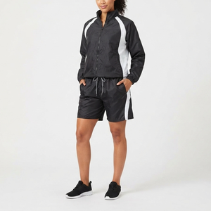 Ensemble de vêtements de sport pour femme avec logo personnalisé OEM, short patchwork, veste coupe-vent noire et blanche, ensemble 2 pièces pour femme - Product Image 4