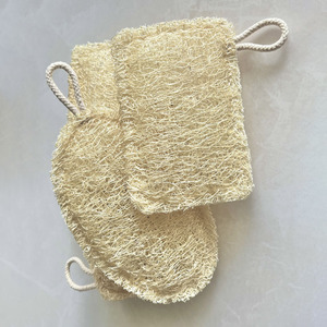Éponge à récurer vegan de qualité supérieure, idéale pour la vaisselle et les ustensiles de cuisine. - Product Image 5