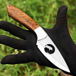 Cuchillo de Caza de Acero Damasco Forjado a Mano, Personalizado, de Alto Contenido de Carbono, para Supervivencia al Aire Libre y Camping, con Mango de Madera - Product Image 4