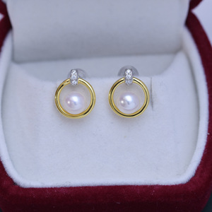 Boucles d'oreilles fines minimalistes en argent S925 avec perles d'eau douce blanches de 6 à 7 mm, forte luminosité, presque parfaites, vente en gros - Product Image 1