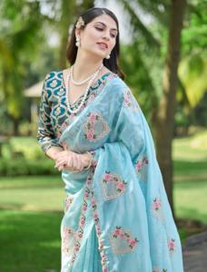 Sari Tradicional Indio de Seda Blanca con Bordado y Tela Arrugada, con Borde de Trabajo de Mano, para Mujer, Ideal para Bodas, Fiestas y Eventos, Última Moda - Product Image 2
