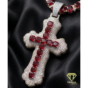 Pendentif croix en diamant rouge de qualité supérieure cultivé en laboratoire avec sertissage blanc glacé, bijoux en argent sterling 925 - Product Image 3