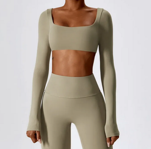 Camiseta Deportiva de Secado Rápido para Mujer, Estilo Crop Top, para Yoga y Running, Varios Colores Sólidos, Manga Larga, Venta al Por Mayor OEM - Product Image 3