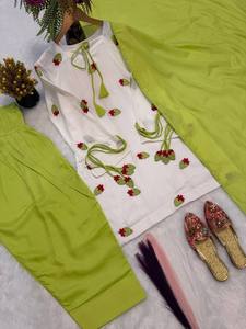 Ensemble Kurta et pantalon blanc pour femme avec dupatta vert citron, broderie fraise, tenue ethnique décontractée, vente en gros - Product Image 3