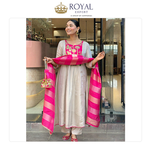 Collection de créateurs à prix abordable : Nouveaux ensembles Kurti et pantalon en soie brodée avec dupatta, parfaits pour les fêtes et festivals - Product Image 6