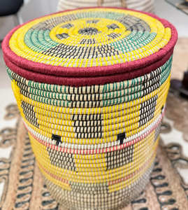 Grand panier en paille de jonc, couleurs mélangées, 100% écologique, haute qualité, durable, respirant, biodégradable, multifonction - Product Image 1