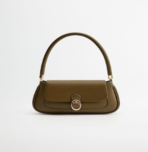 Bolso de mano audaz de color marrón oscuro con detalles de cuero anudado y asa de anillo dorado. Arte único disponible a precios de mayorista. - Product Image 5